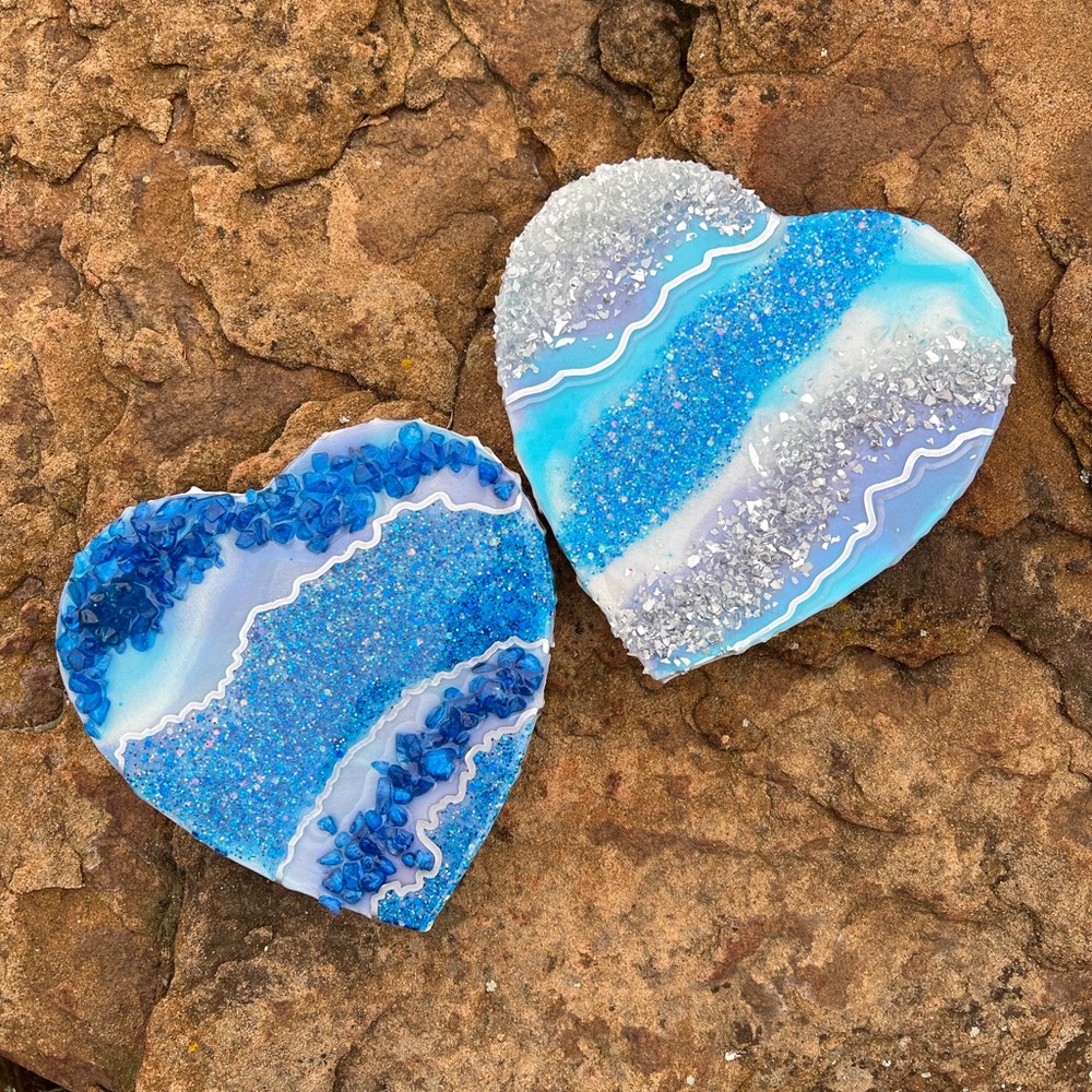💙Geode Resin Heart $40 for 2🩵💙